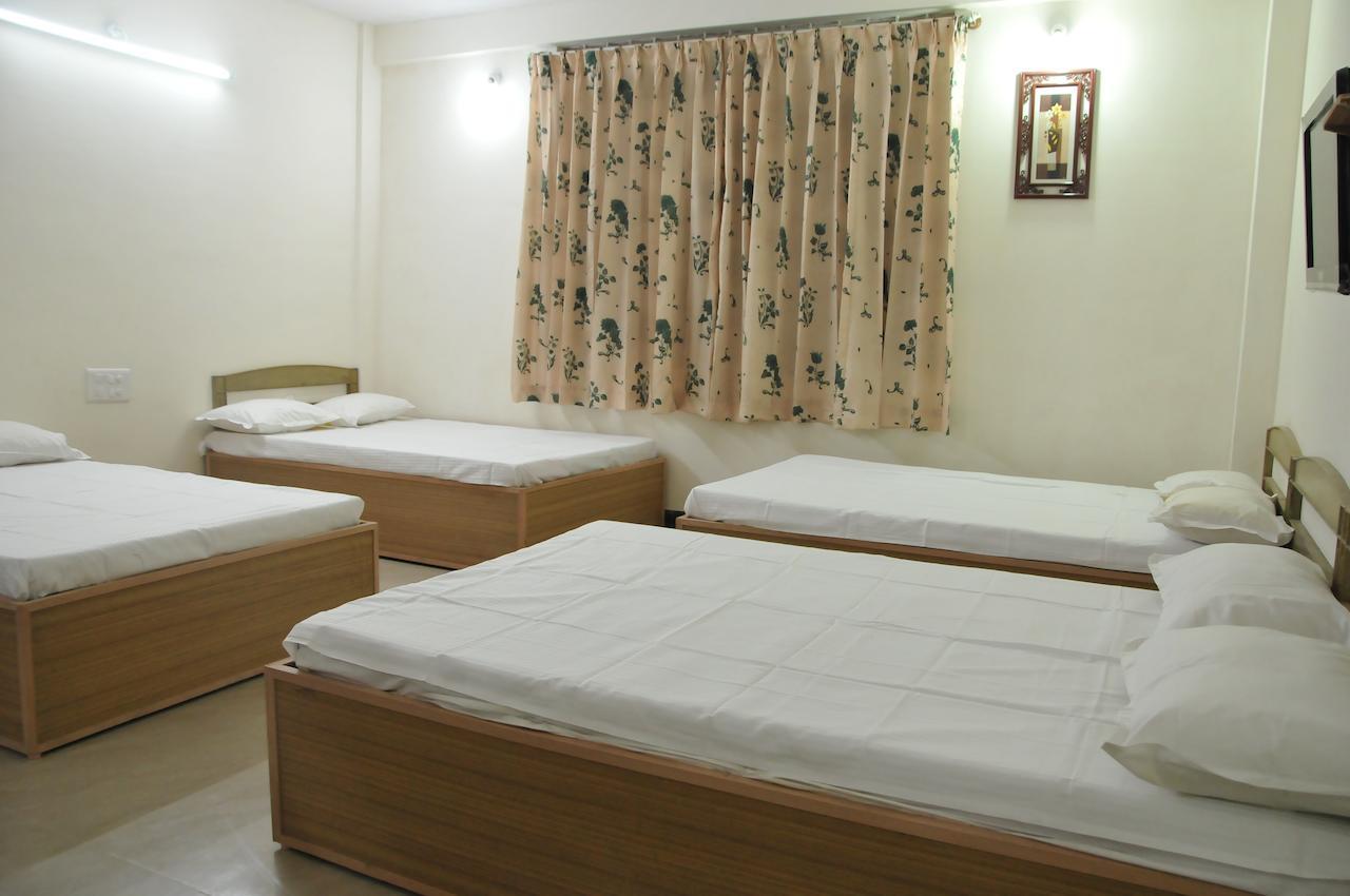 Mahalakshmi Comforts Mysore Room photo